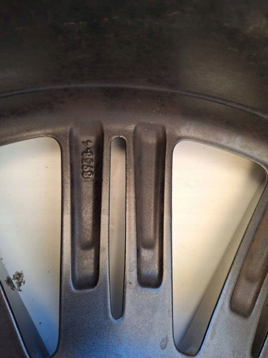 1x Alufelge 20 Zoll R8D2-AA Land Rover Range L460 Rim Wheel FEL9511614542ax