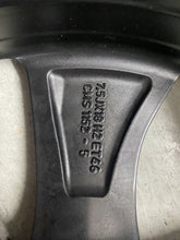 Laden Sie das Bild in den Galerie-Viewer, 1x Alufelge 18 Zoll 7.5&quot; 5x112 46ET Glanz Schwarz 5FA601025 Seat Leon Rim Wheel