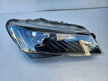 Laden Sie das Bild in den Galerie-Viewer, Frontscheinwerfer Skoda Superb 1ZS01193946 Vorderseite Scheinwerfer Headlight SCH4989856463yb