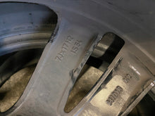 Laden Sie das Bild in den Galerie-Viewer, 1x Alufelge 17 Zoll 7.0&quot; 5x112 54ET Glanz Schwarz 6866366 Mini Rim Wheel