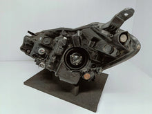 Laden Sie das Bild in den Galerie-Viewer, Frontscheinwerfer Toyota Yaris Rechts Scheinwerfer Headlight SCH9927163302om
