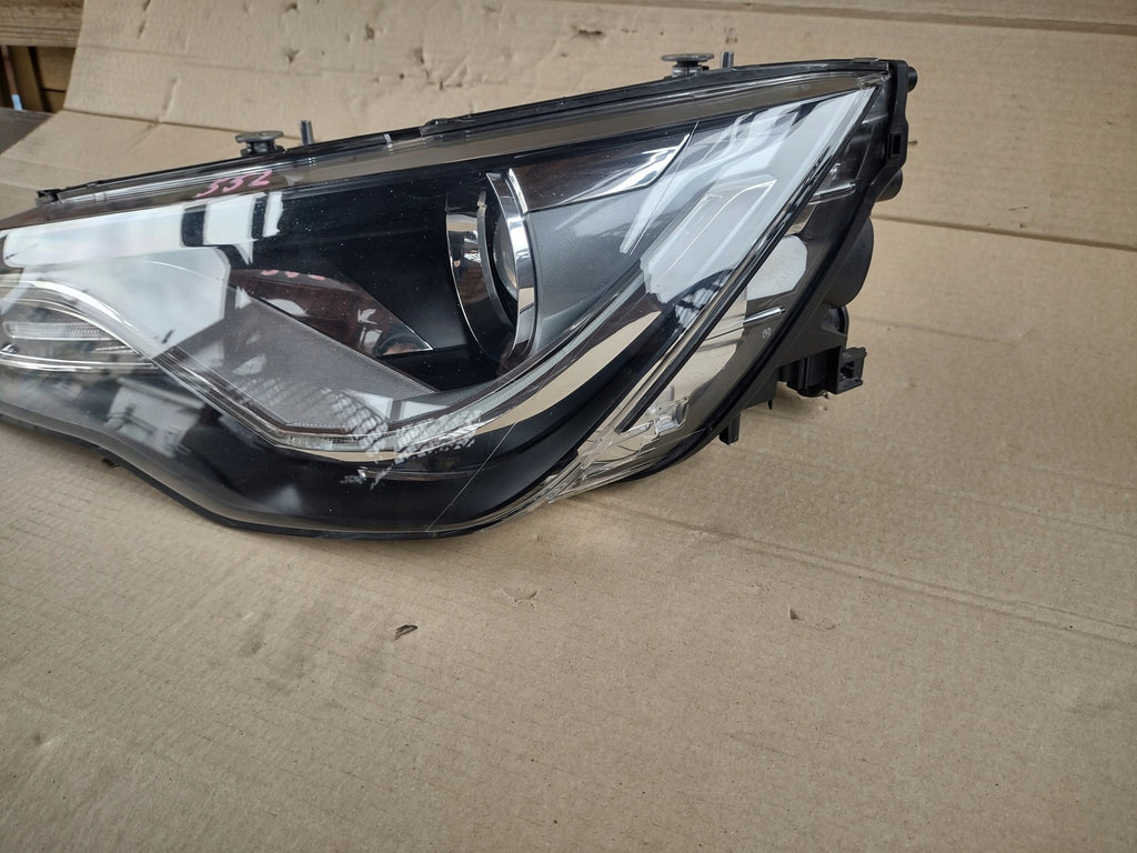 Frontscheinwerfer Audi A1 8X0941003M Xenon Links Scheinwerfer Headlight