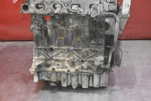 Laden Sie das Bild in den Galerie-Viewer, Motor Skoda Octavia III CLHB 1.6 TDI 105PS 66kW 2014 Diesel Engine Unkomplett MOT6418178484ml