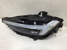 Laden Sie das Bild in den Galerie-Viewer, Frontscheinwerfer Volvo Xc60 II 32420431 LED Links Scheinwerfer Headlight SCH9131285036ts