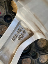 Laden Sie das Bild in den Galerie-Viewer, 1x Alufelge 17 Zoll 7.0&quot; 5x112 51ET Glanz 6F0601025 Seat Ibiza Rim Wheel