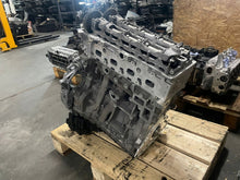 Laden Sie das Bild in den Galerie-Viewer, Motor Mercedes-Benz Glc 654920 2.0 CDI 46TKm 2019 Diesel Engine Unkomplett