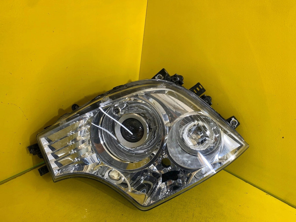 Frontscheinwerfer Mercedes-Benz A9608200739 Xenon Rechts Scheinwerfer Headlight