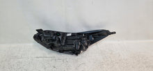 Load image into Gallery viewer, Frontscheinwerfer Kia Sportage IV 92102-F1500 LED Rechts Scheinwerfer Headlight SCH2496236937jx