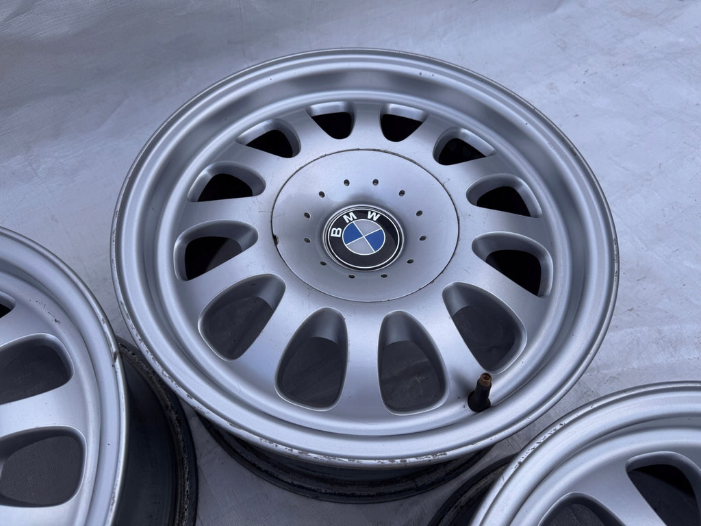 4x Alufelge 15 Zoll 7.0" 5x120 20ET Glanz Silber 1093463 BMW Rim Wheel FEL2065678797uv