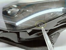 Laden Sie das Bild in den Galerie-Viewer, Frontscheinwerfer Mercedes-Benz Model 3 151495200D Links Scheinwerfer Headlight SCH3389090965aj