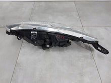 Load image into Gallery viewer, Frontscheinwerfer Ford B-Max AV11-13W030-CG V11-13W029-CG Rechts oder Links SCH2075991693ez