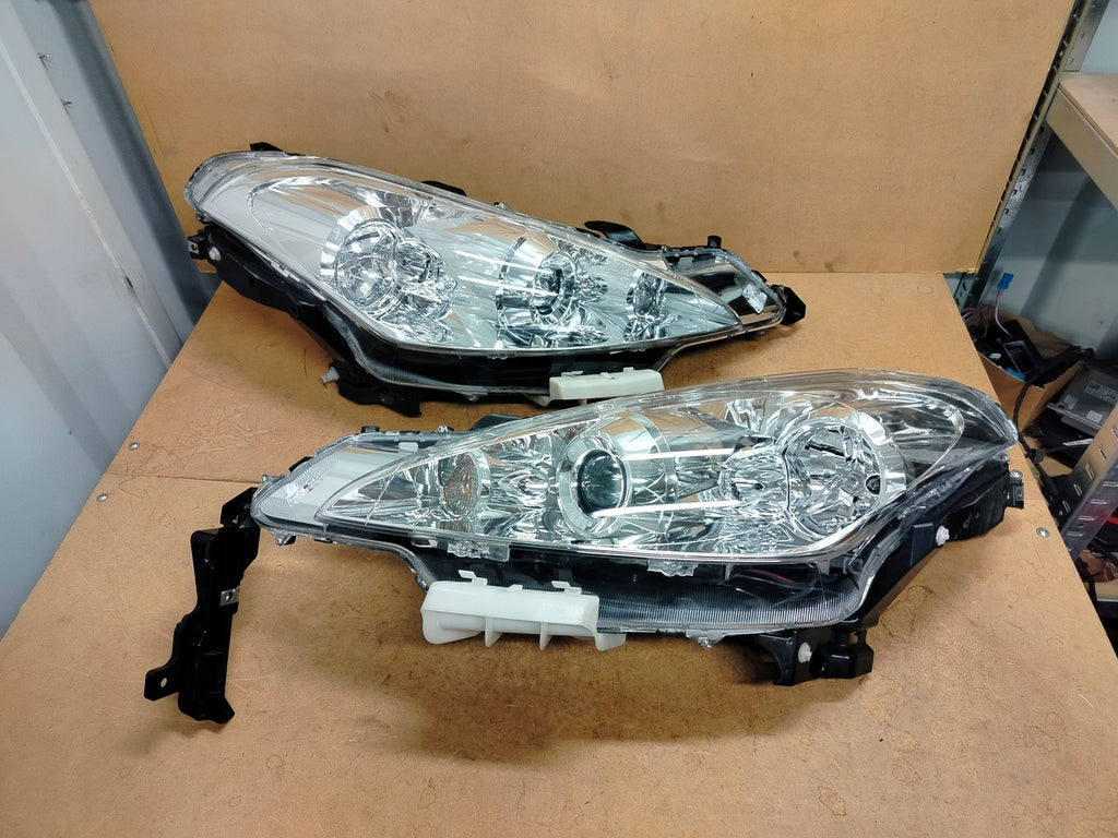 Frontscheinwerfer Citroën C-Crosser Xenon Ein Stück (Rechts oder Links)