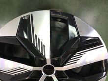 Laden Sie das Bild in den Galerie-Viewer, 1x Alufelge 20 Zoll 7.0&quot; 5x114.3 34ET Glanz Schwarz 403001816 Renault E-Tech