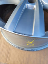 Laden Sie das Bild in den Galerie-Viewer, 1x Alufelge 17 Zoll 7.0" 5x120 7E0601025P VW Multivan Rim Wheel FEL2622396943ld