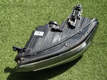 Load image into Gallery viewer, Frontscheinwerfer VW Passat B8 3G1941035Q Links Scheinwerfer Headlight SCH8808306199lr