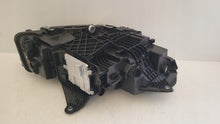Laden Sie das Bild in den Galerie-Viewer, Frontscheinwerfer BMW Active Tourer U06 5A42243-06 LED Links Headlight