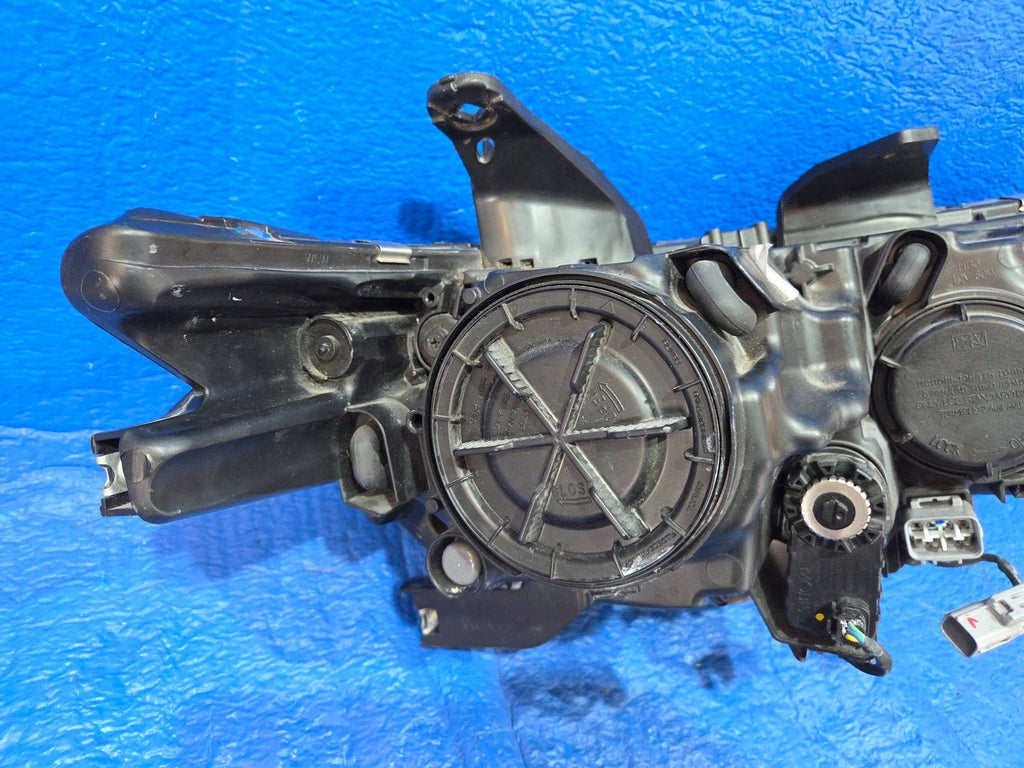Frontscheinwerfer Mitsubishi Outlander III ECM921-22A10 Links Headlight SCH5724438379wi
