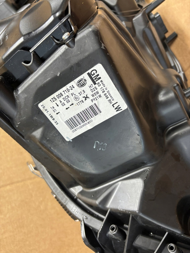 Frontscheinwerfer Opel Astra 1ZS008710-24 Xenon Rechts Scheinwerfer Headlight SCH9004768439kr