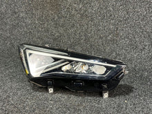 Load image into Gallery viewer, Frontscheinwerfer Seat Tarraco 5FJ941008J Rechts Scheinwerfer Headlight SCH4597858275ej