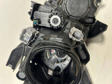 Load image into Gallery viewer, Frontscheinwerfer Mitsubishi Outlander III 8301CB-54 Rechts Headlight