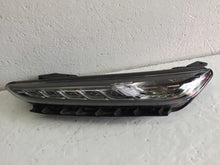 Laden Sie das Bild in den Galerie-Viewer, Frontscheinwerfer Hyundai Kona Ein Satz Scheinwerfer Headlight SCH4662552520gx