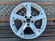 Load image into Gallery viewer, 1x Alufelge 17 Zoll 8.0&quot; 5x112 48ET Glanz Silber 4F0601025 Audi A6 C6 Rim Wheel