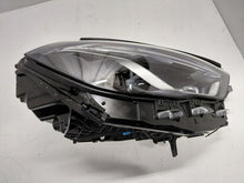 Laden Sie das Bild in den Galerie-Viewer, Frontscheinwerfer Mercedes-Benz W247 A2479064204 Rechts Scheinwerfer Headlight SCH8322825943mf