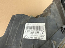 Laden Sie das Bild in den Galerie-Viewer, Frontscheinwerfer Mercedes-Benz 24682001 LED Links Scheinwerfer Headlight SCH8481174379is