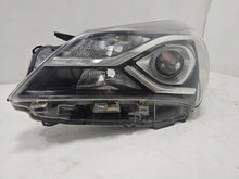 Laden Sie das Bild in den Galerie-Viewer, Frontscheinwerfer Toyota Yaris Links Scheinwerfer Headlight