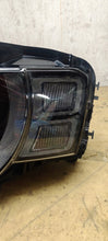 Laden Sie das Bild in den Galerie-Viewer, Frontscheinwerfer Land Rover Defender L663 L8B213W030HJ LED Links Headlight SCH9983552785fg