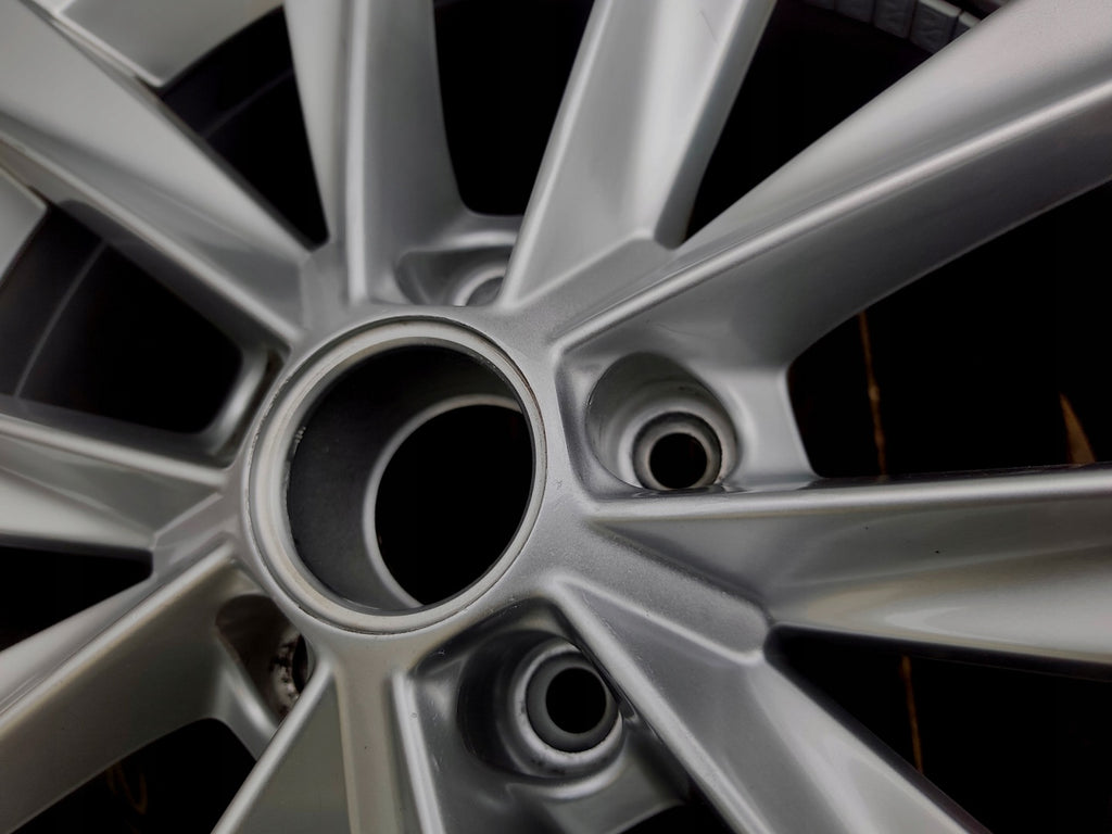 1x Alufelge 17 Zoll 7.0" 5x112 42ET Glanz Silber 3AA601025R VW Passat B7 FEL6831351168ar