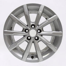 Laden Sie das Bild in den Galerie-Viewer, 1x Alufelge 16 Zoll 7.0&quot; 5x100 46ET Glanz Silber 6C0601025A VW Polo Rim Wheel