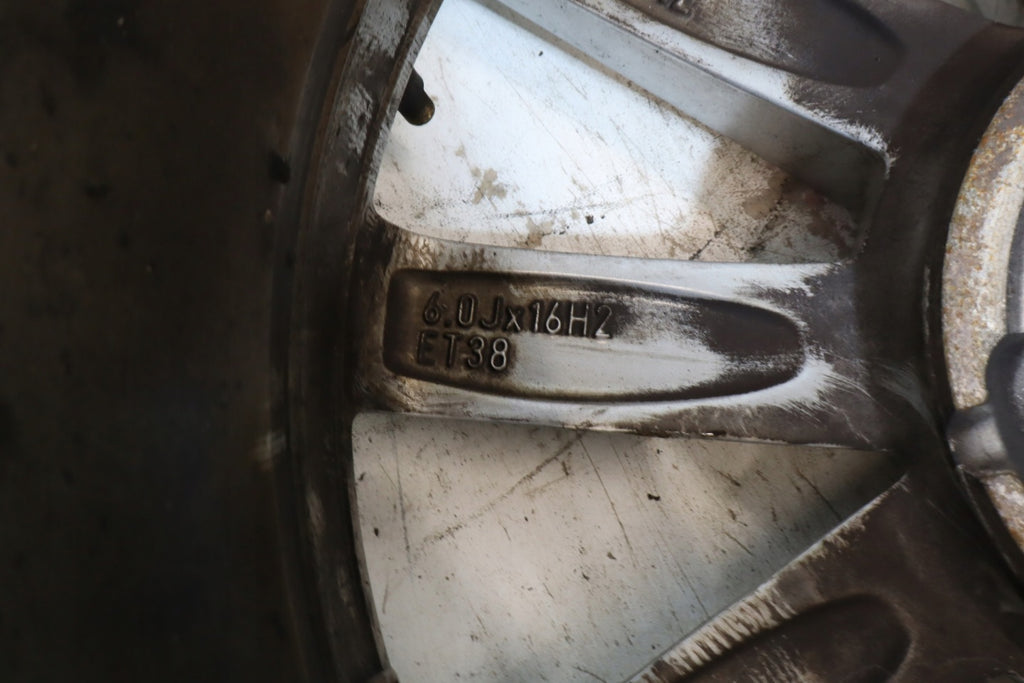 1x Alufelge 16 Zoll 6.0" 5x100 38ET Glanz Silber 657601025B Skoda Scala FEL6204856897hs