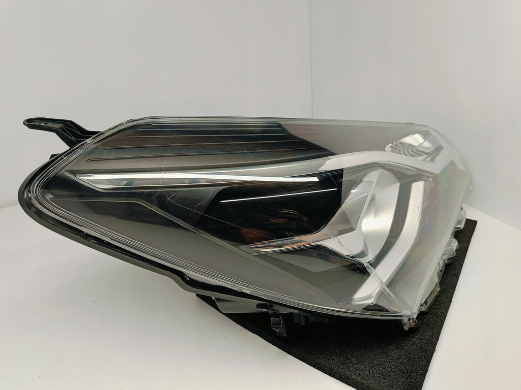 Frontscheinwerfer Toyota Yaris OD-197 OD-199 LED Rechts Scheinwerfer Headlight
