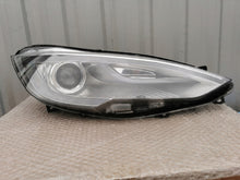 Laden Sie das Bild in den Galerie-Viewer, Frontscheinwerfer Tesla Model S LED Rechts Scheinwerfer Headlight