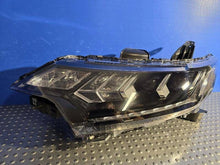 Laden Sie das Bild in den Galerie-Viewer, Frontscheinwerfer Mitsubishi Outlander III FOY8420 Full LED Links Headlight
