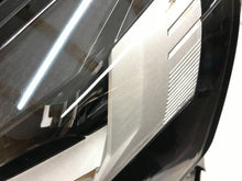 Laden Sie das Bild in den Galerie-Viewer, Frontscheinwerfer Renault Captur II 260604753R Links Scheinwerfer Headlight SCH8695351035ug
