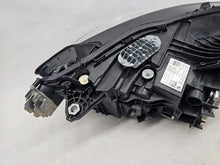 Laden Sie das Bild in den Galerie-Viewer, Frontscheinwerfer BMW 2 Active Tourer U06 5A42247-07 Links Headlight