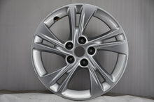 Laden Sie das Bild in den Galerie-Viewer, 1x Alufelge 16 Zoll 7.0" 5x108 44ET Glanz Silber YP00064080 Opel Rim Wheel FEL2232479754lq