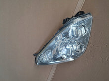 Laden Sie das Bild in den Galerie-Viewer, Frontscheinwerfer Toyota Corolla Verso Rechts Scheinwerfer Headlight SCH9541285756za