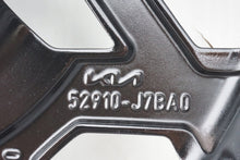 Load image into Gallery viewer, 1x Alufelge 17 Zoll 7.0&quot; 5x114.3 53ET Glanz Schwarz 52910-J7BA0 Kia Ceed