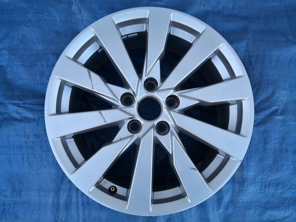 1x Alufelge 17 Zoll 7.5" 5x112 43ET Glanz Silber 8V0601025 Audi A3 Rim Wheel FEL9492646136gl
