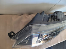Laden Sie das Bild in den Galerie-Viewer, Frontscheinwerfer Skoda Fabia III 6V1941015B 1EL01182421 Links Headlight SCH4307557593td