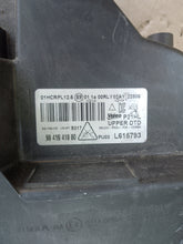 Laden Sie das Bild in den Galerie-Viewer, Frontscheinwerfer Peugeot 2008 208 II 9841641980 Full LED Rechts Headlight