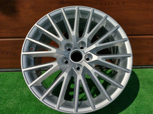 Load image into Gallery viewer, 1x Alufelge 18 Zoll 8.5&quot; 5x112 8S0601025D Audi Tt Rim Wheel