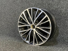 Load image into Gallery viewer, 1x Alufelge 17 Zoll 6.5" 5x112 52ET Glanz Schwarz 5TA601025E VW Touran Rim Wheel FEL2204461993tz