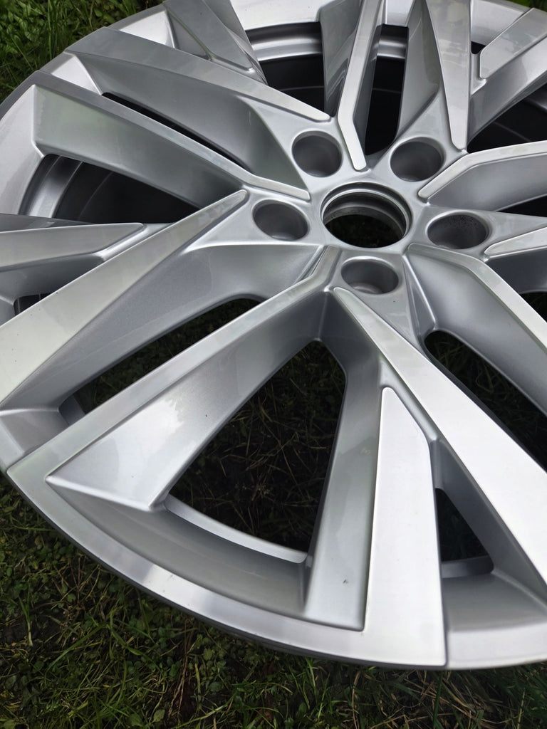 1x Alufelge 18 Zoll 7.5" 5x112 48ET 5E3601025BF Skoda Octavia 5e3 Iv Rim Wheel FEL1043934833gs
