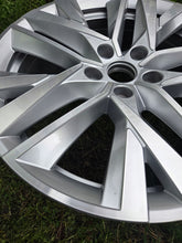 Laden Sie das Bild in den Galerie-Viewer, 1x Alufelge 18 Zoll 7.5" 5x112 48ET 5E3601025BF Skoda Octavia 5e3 Iv Rim Wheel FEL1043934833gs