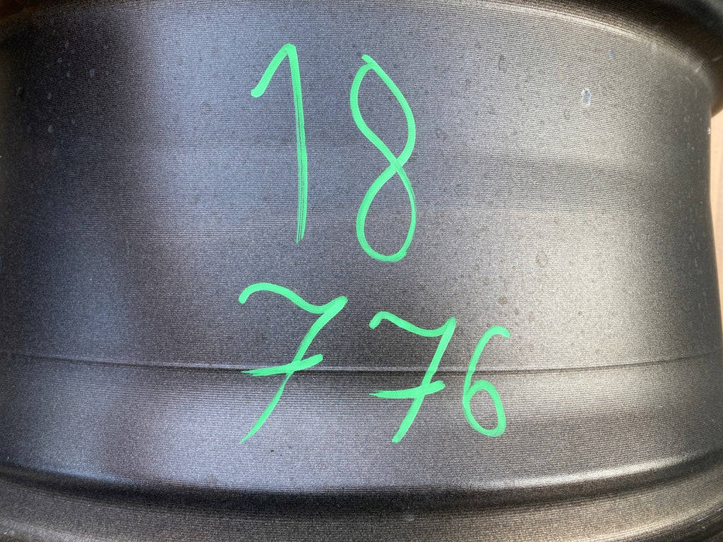 1x Alufelge 18 Zoll 8.5" 5x114.3 40ET Glanz Graphit 1044261-00-A Tesla 3 FEL8967926971kb