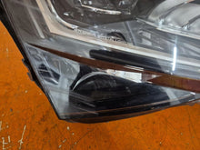 Laden Sie das Bild in den Galerie-Viewer, Frontscheinwerfer Skoda Superb III 3V1941016D Rechts Scheinwerfer Headlight SCH3518312696nr